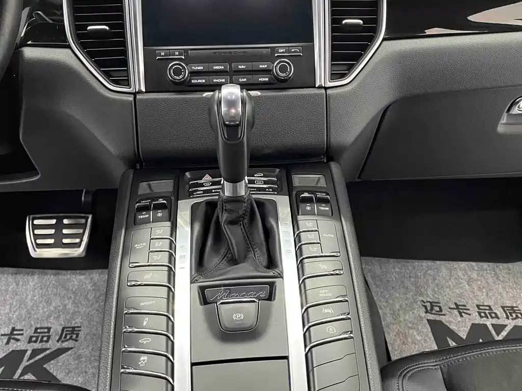 Porsche Macan — миниатюра 16