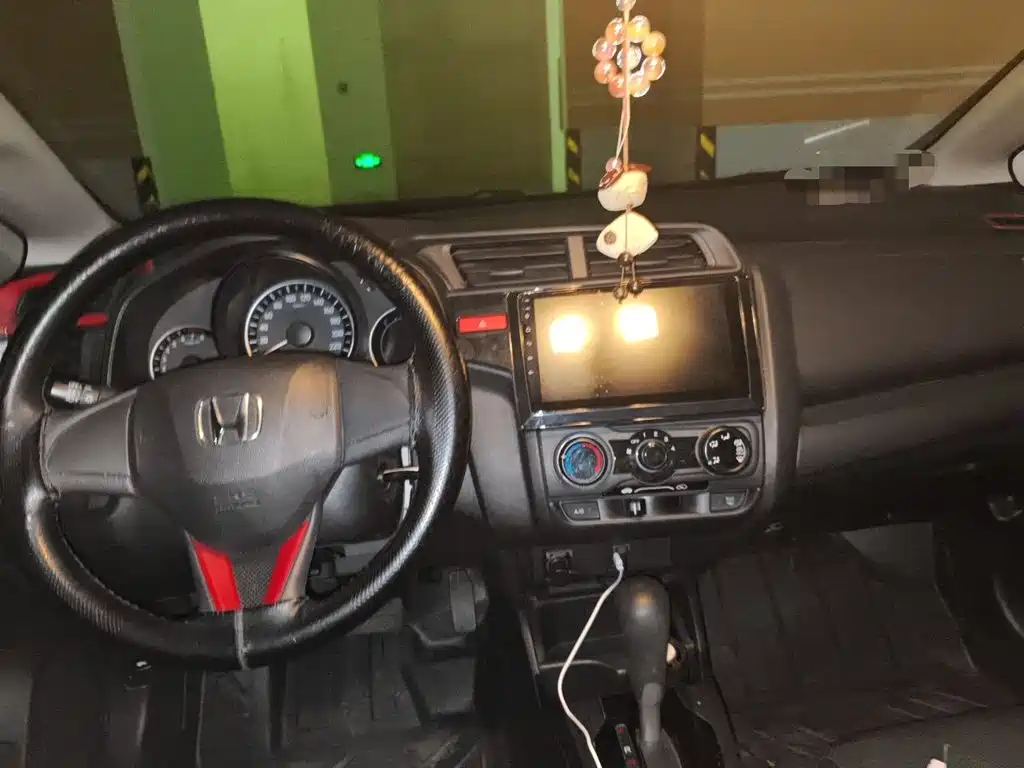 Honda Fit — миниатюра 10