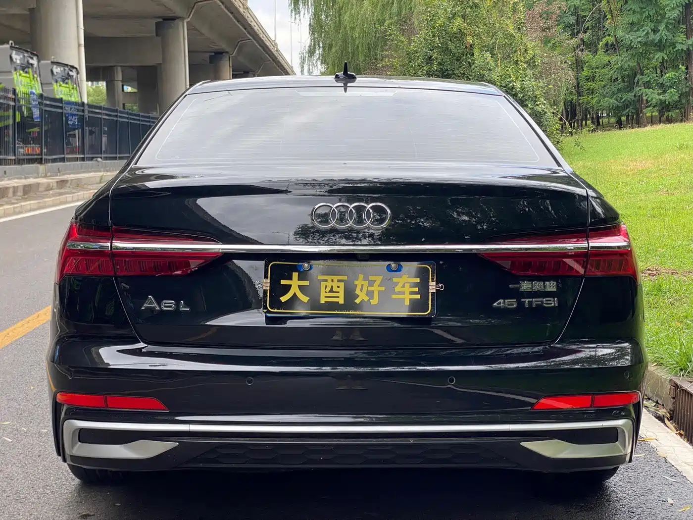 Audi A6L 2024 Черный из Китая