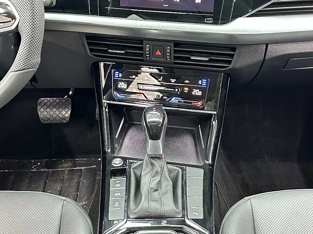 Volkswagen Passat — миниатюра 14
