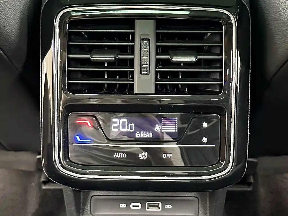 Volkswagen Passat — миниатюра 21