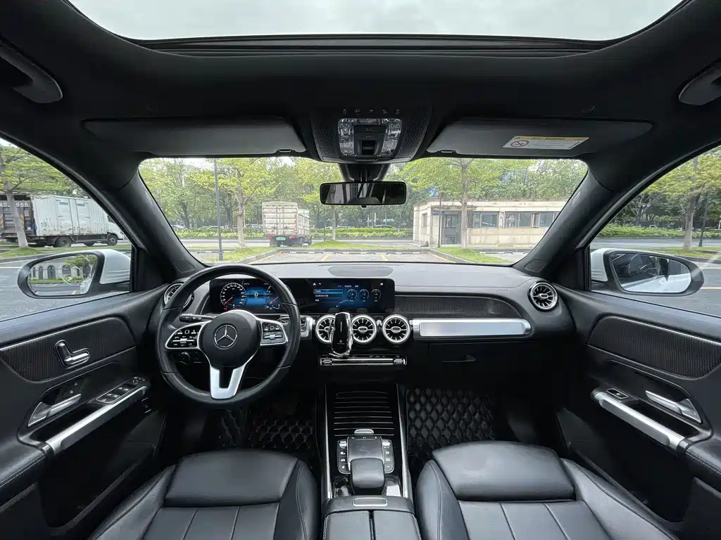 Mercedes-Benz GLB — миниатюра 5