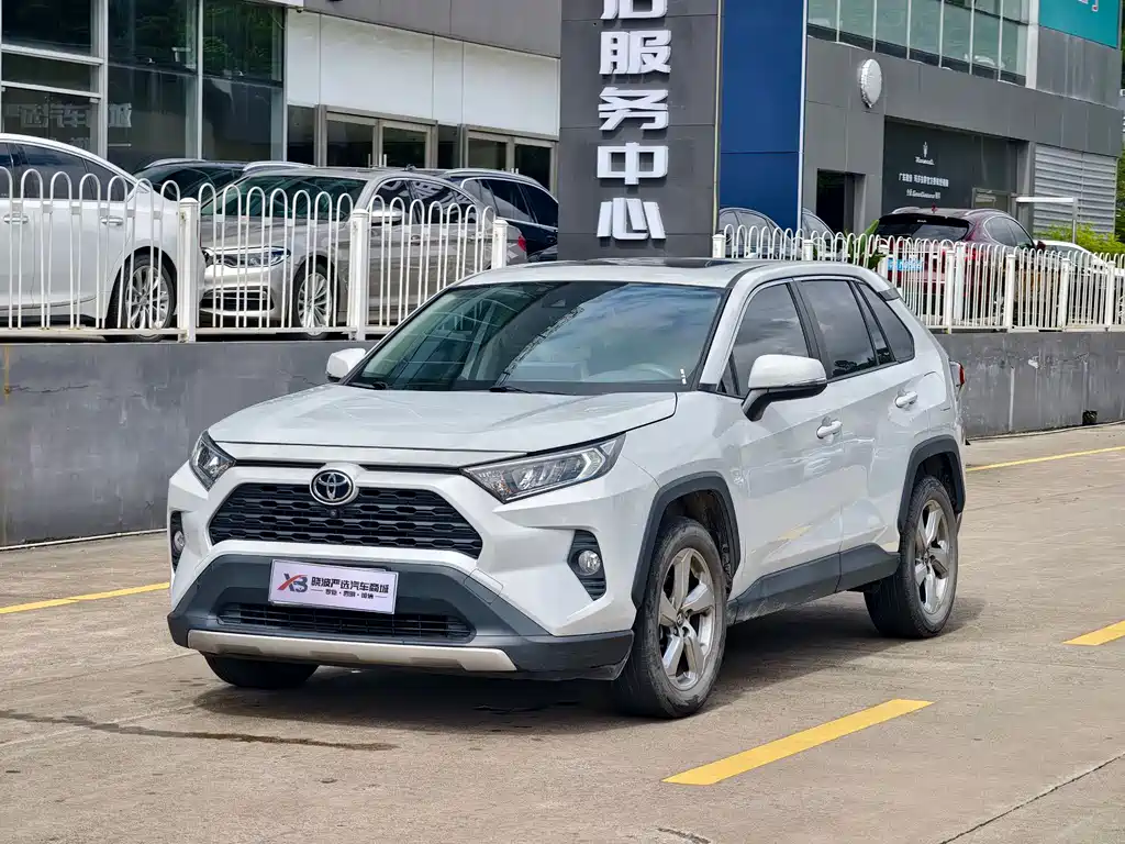 Toyota RAV4 2022 2.0L CVT