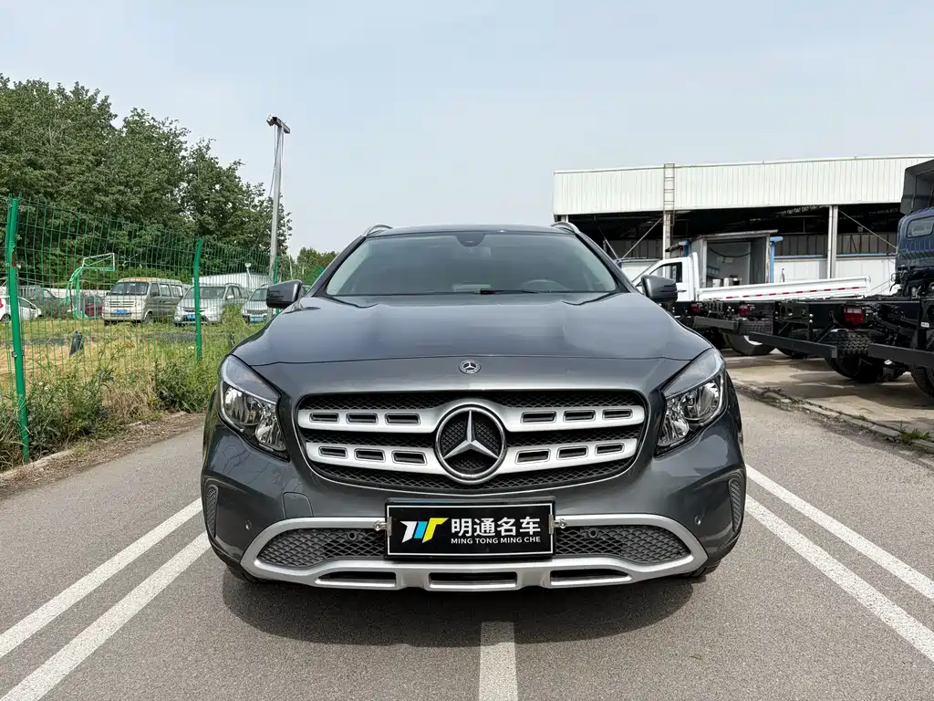 Mercedes-Benz GLA 2017