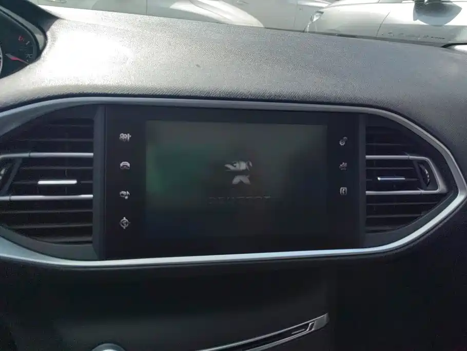 Peugeot 308S — миниатюра 13