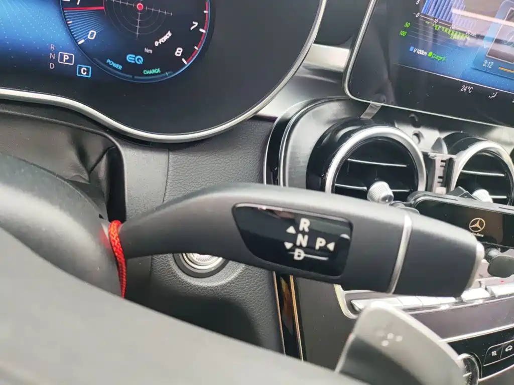 Mercedes-Benz C-Class — миниатюра 15
