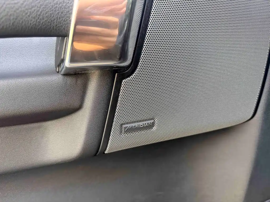 Land Rover Discovery — миниатюра 9