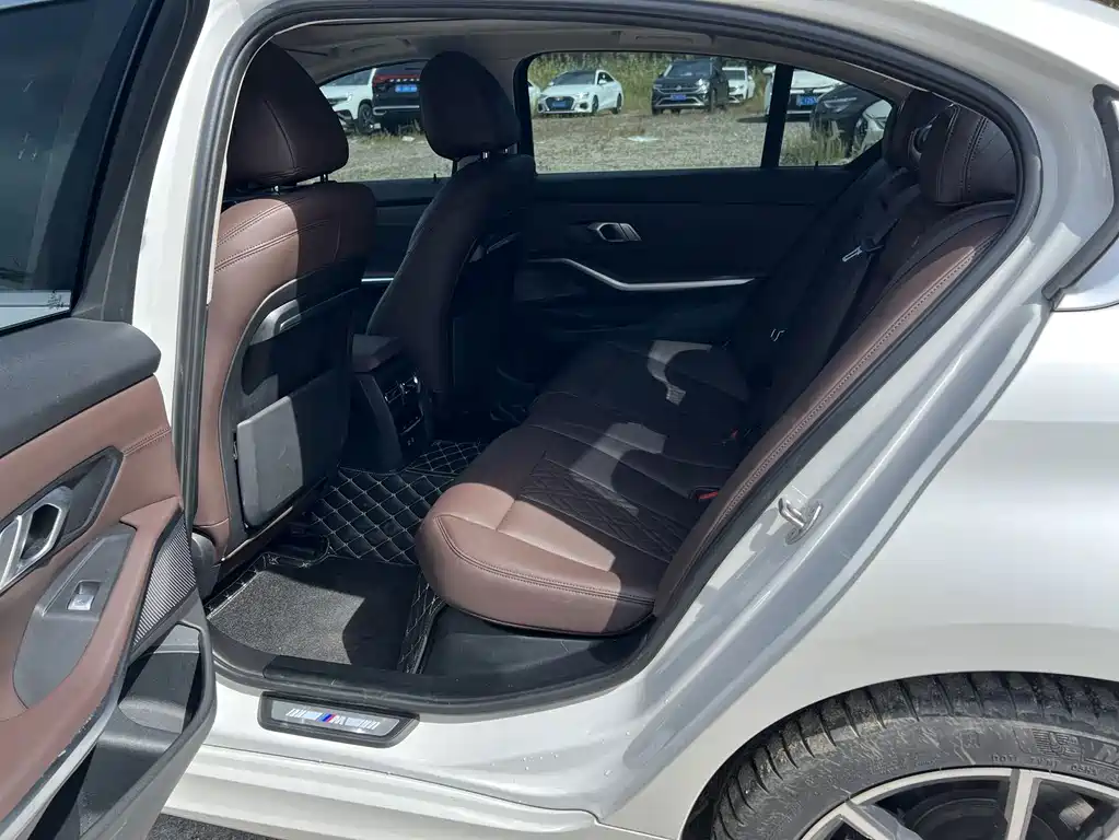 BMW 3 Series — миниатюра 13