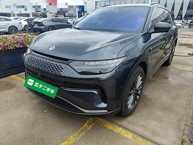 2025 Leapmotor C11