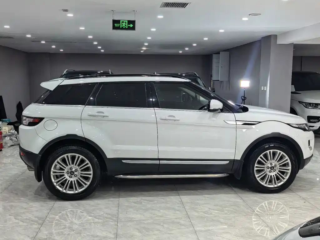 Land Rover Evoque (Import) — миниатюра 4
