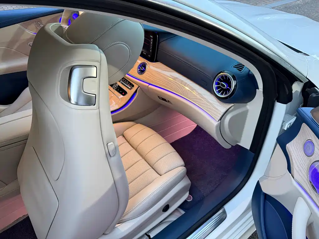 Mercedes-Benz E-Class (Import) — миниатюра 15