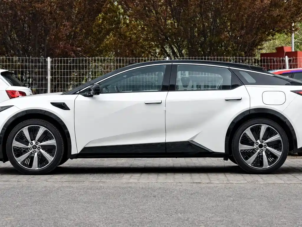 Toyota bZ5 — миниатюра 7