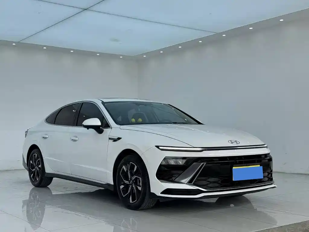 Hyundai Sonata — миниатюра 3