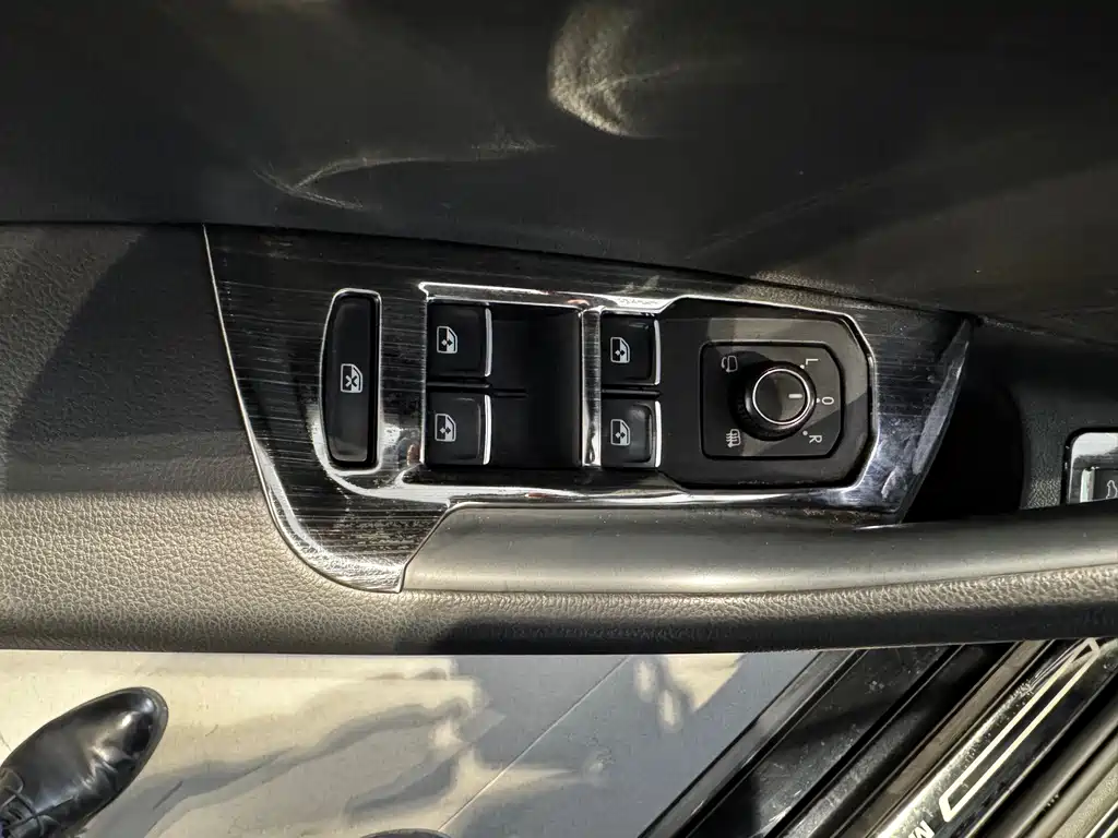 Volkswagen Magotan — миниатюра 8