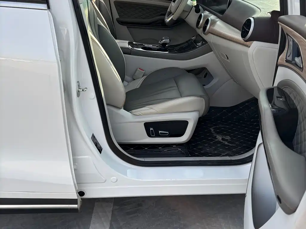 DONGFENG POPULAR YACHTS