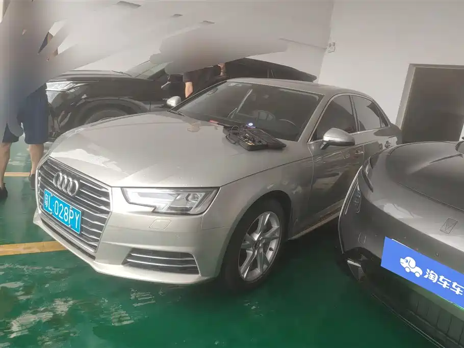 Купить Audi A4L