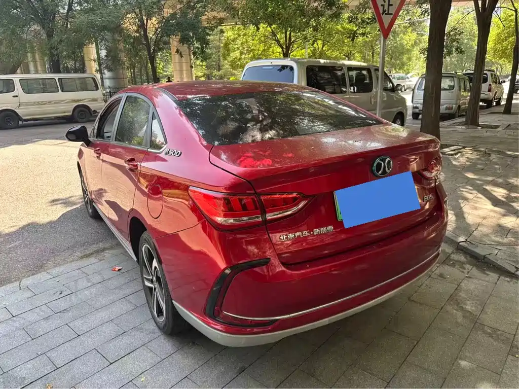 BAIC EU5 — миниатюра 4