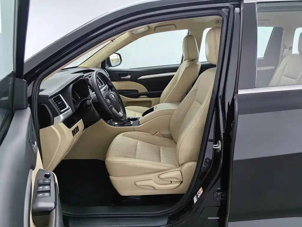 Toyota Highlander — миниатюра 10