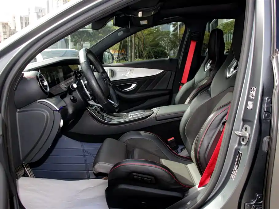 MERCEDES-BENZ E CLASS AMG