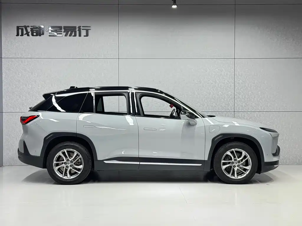 NIO NIO ES6