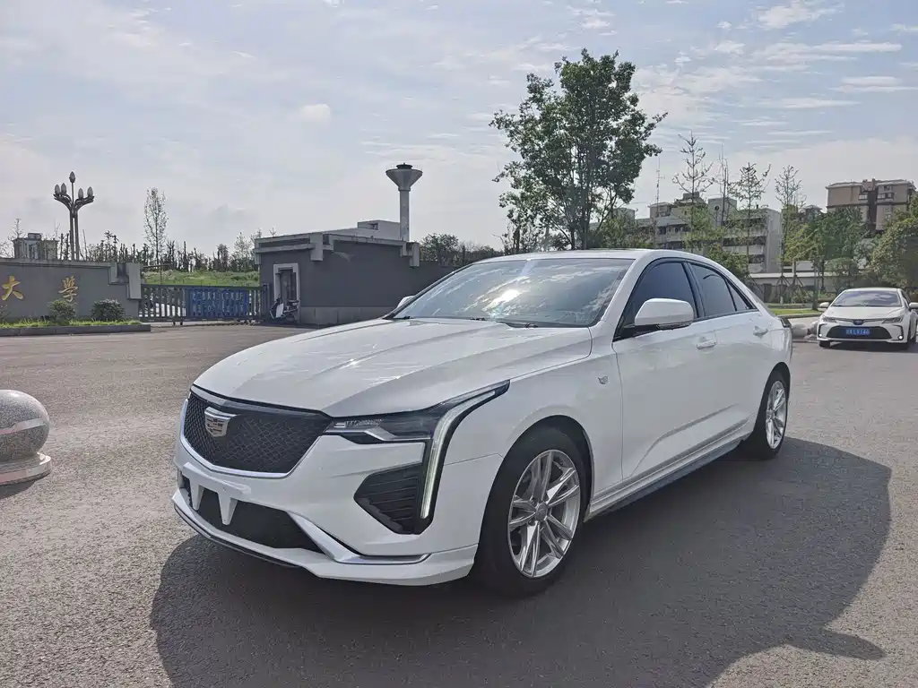 Cadillac CT4 — миниатюра 2