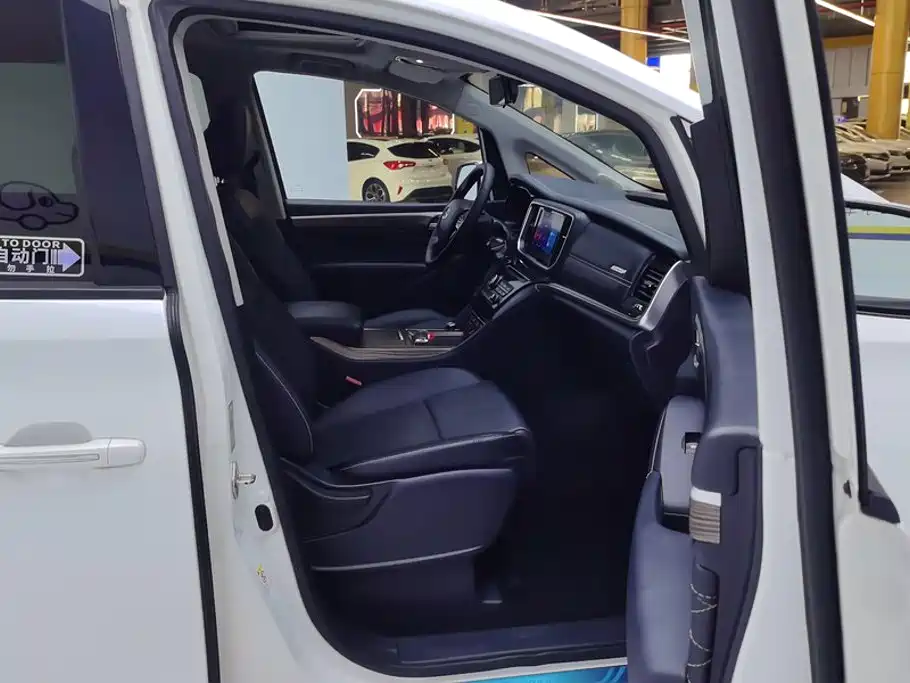 GAC Motor Trumpchi M8 — миниатюра 7