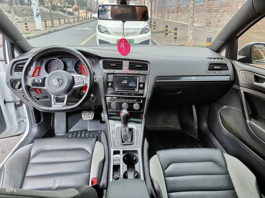 Volkswagen Golf — миниатюра 7