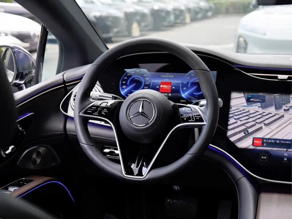 Mercedes-Benz EQS — миниатюра 13