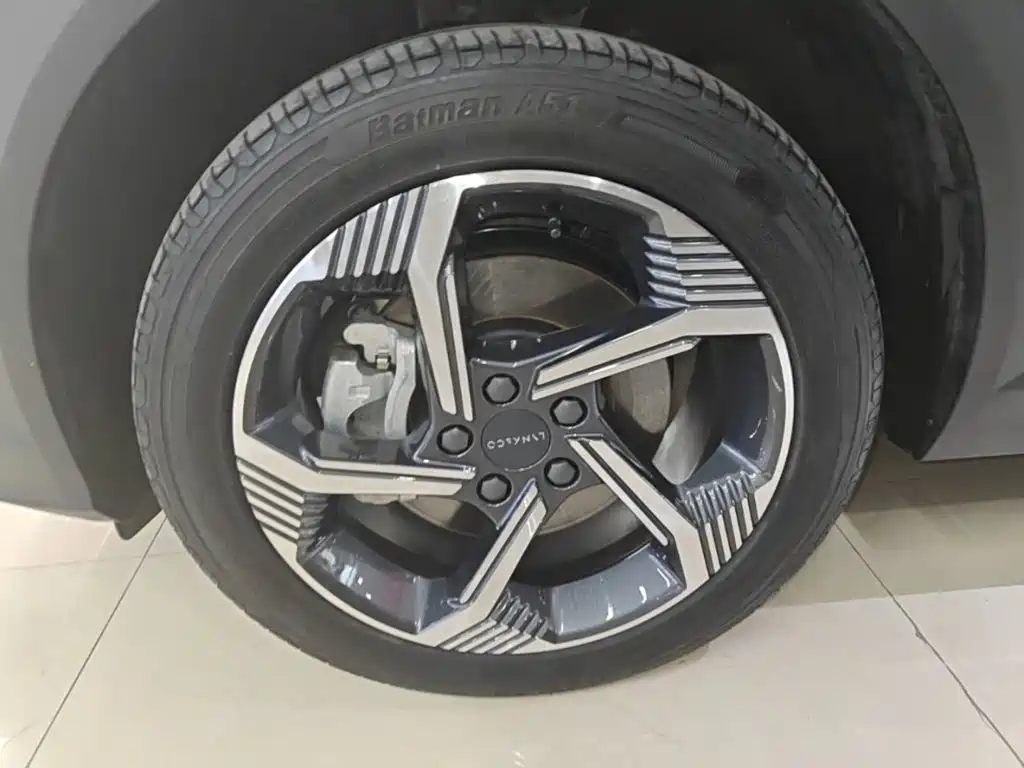 Lynk & Co 06 EM-P — миниатюра 23