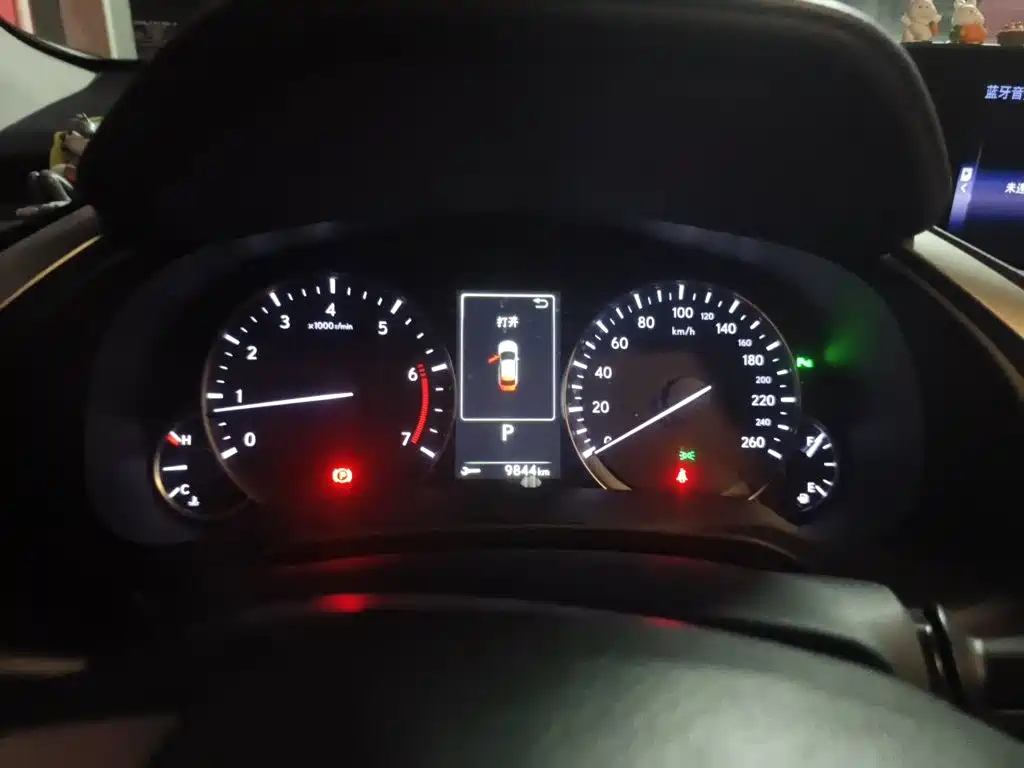 Lexus RX — миниатюра 7