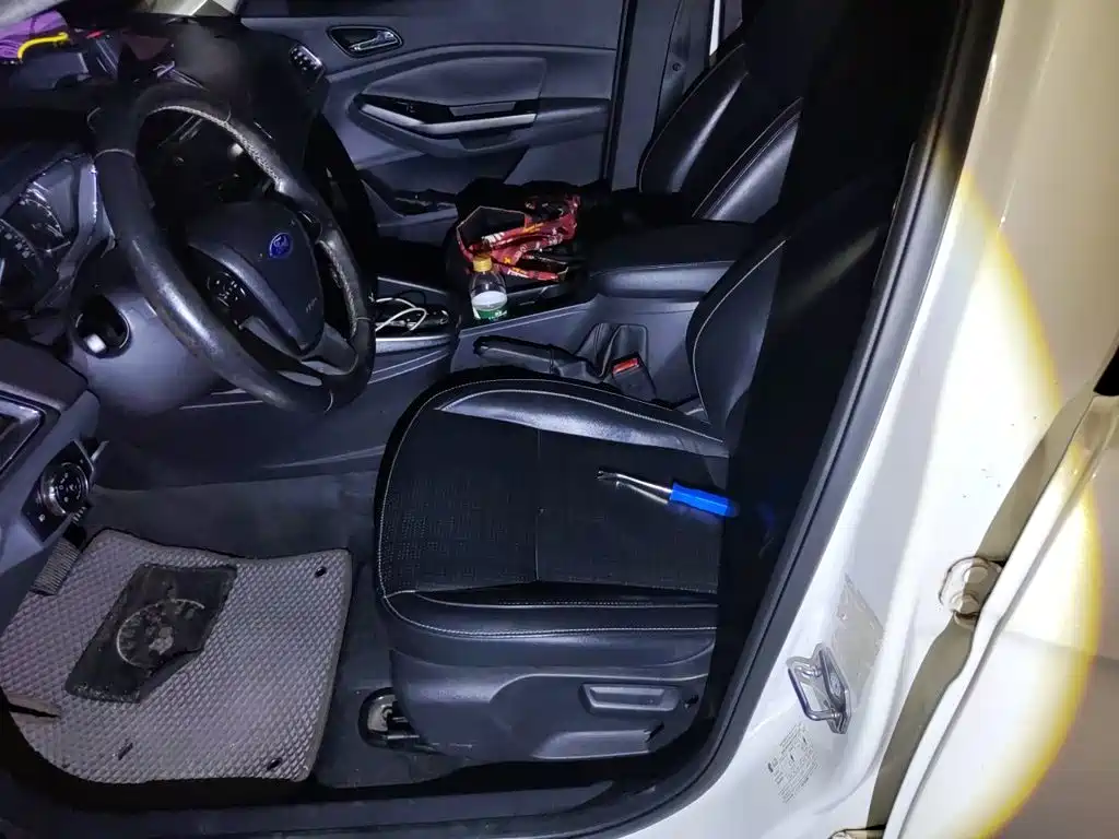 Ford Escort — миниатюра 11
