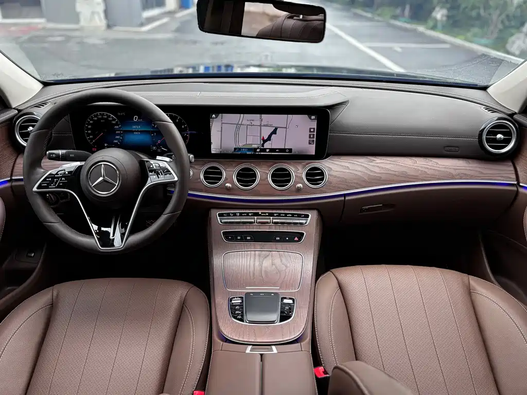 Mercedes-Benz E-Class E 2023 E 300 L Fashion