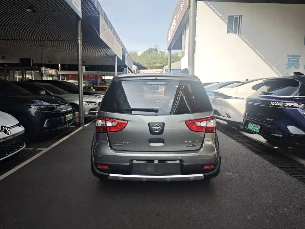 Nissan Livina — миниатюра 5