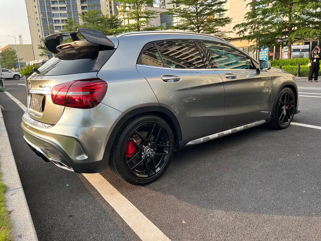 Mercedes-Benz GLA AMG — миниатюра 6