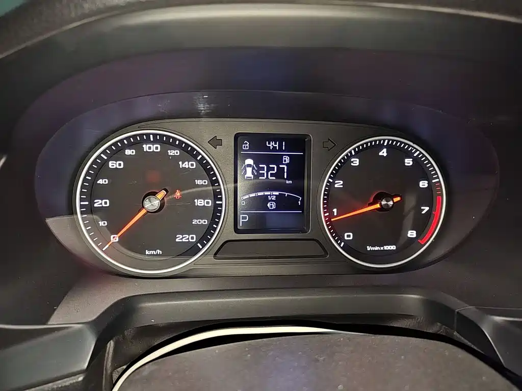 Roewe 360 — миниатюра 4