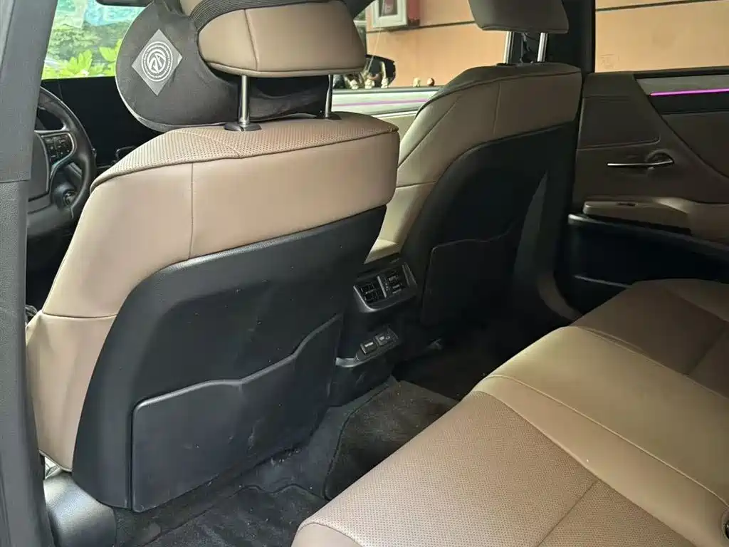 Lexus ES 2025 200 Premium