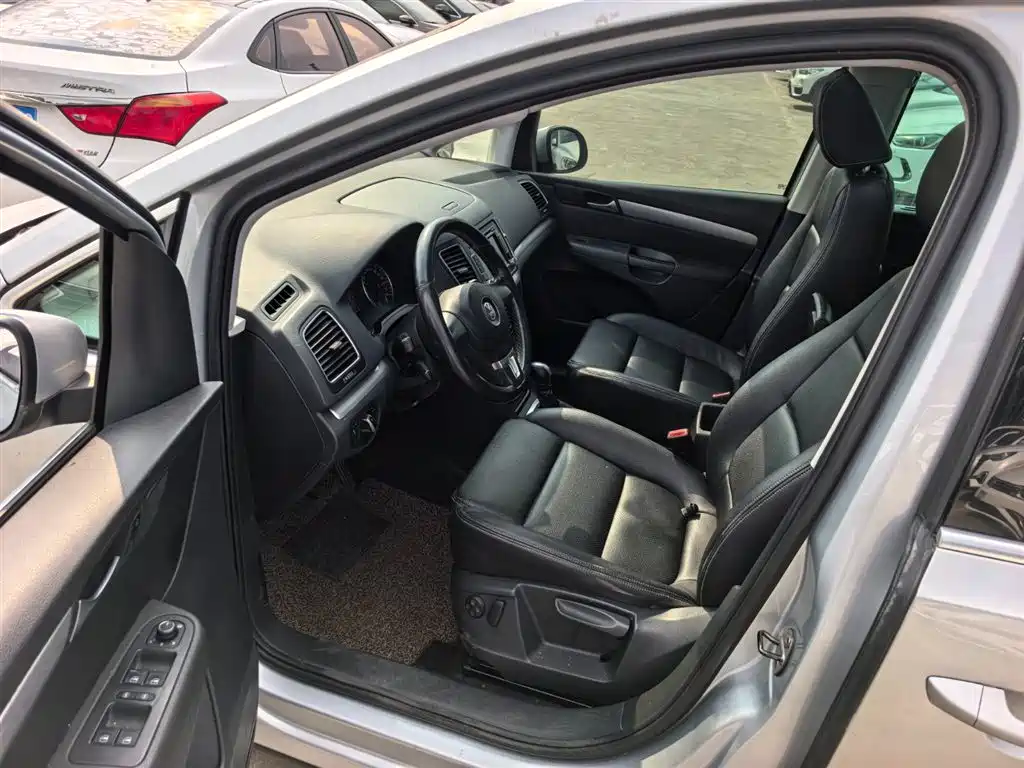 Volkswagen Xia 2012 2.0TSI IV