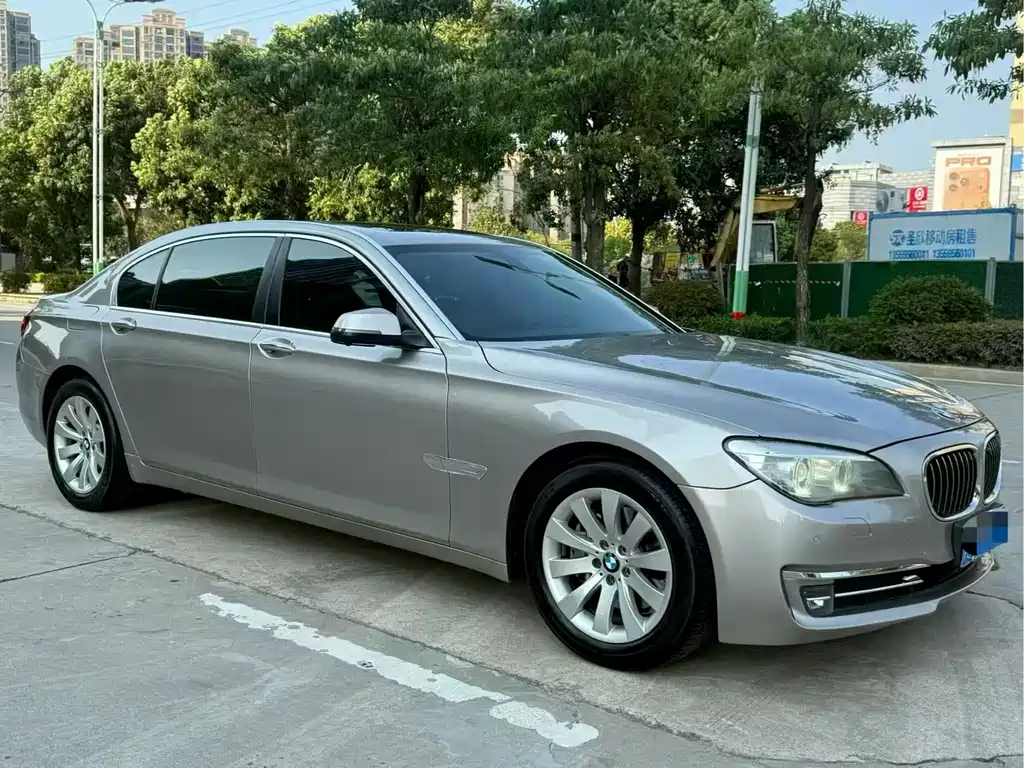 BMW 7 Series 7 2013 730Li Lead