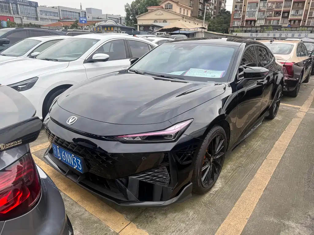 Changan UNI-V 2025