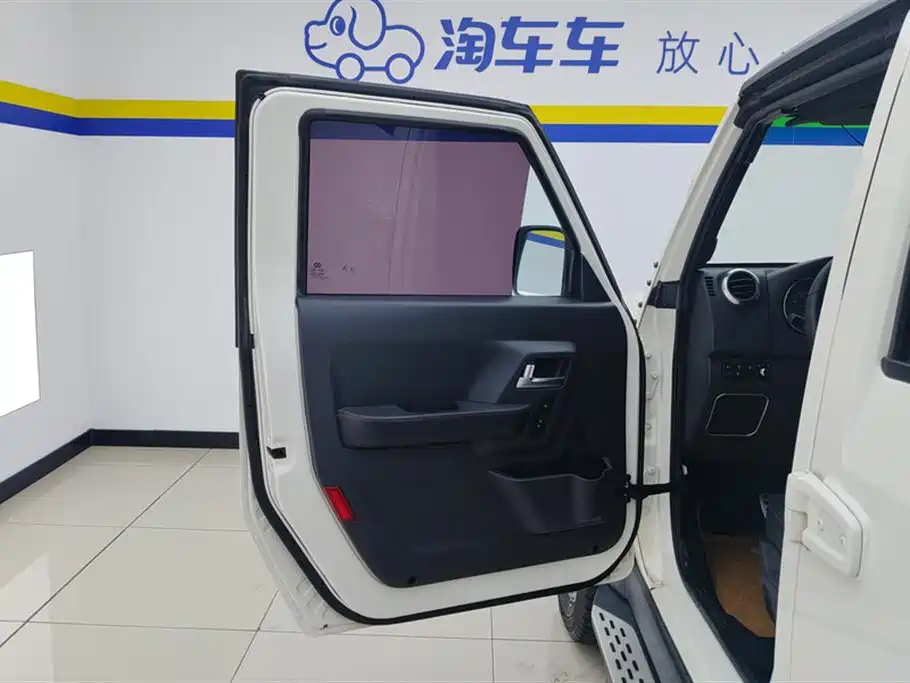 BAIC BJ40 2016 40L 2.3T AT Premium