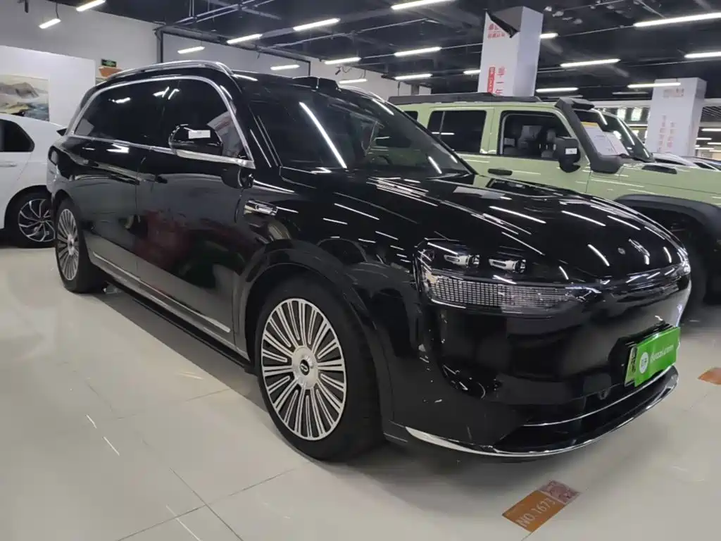 Aito M9 2025 Ultra 52kWh 6 мест (192 )