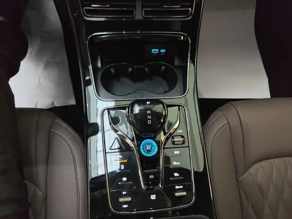 BYD Han — миниатюра 14