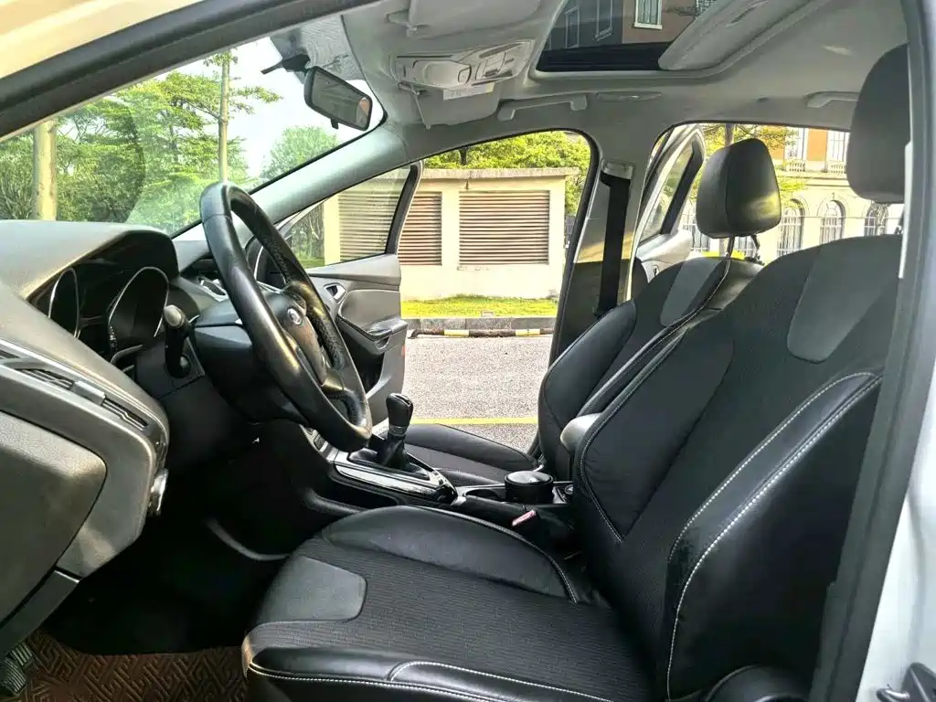 Ford Focus — миниатюра 13