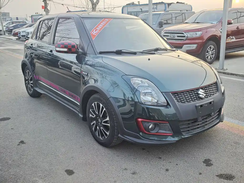SUZUKI SWIFT