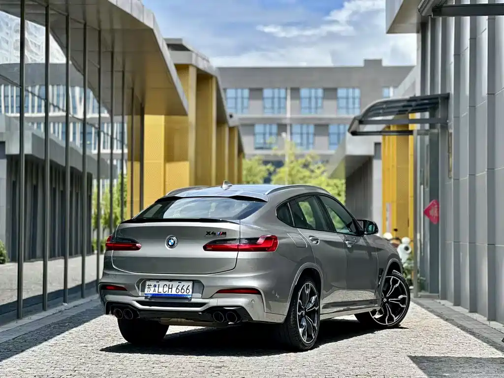 BMW X4 M