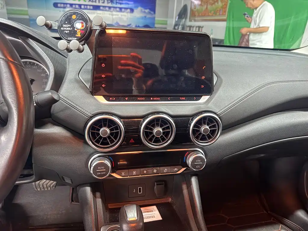 Nissan Sylphy — миниатюра 7