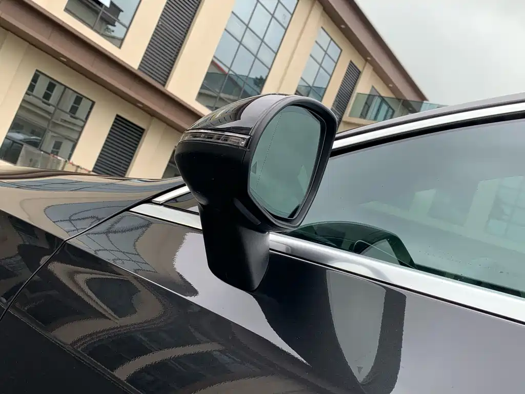 Mercedes-Benz CLE — миниатюра 9