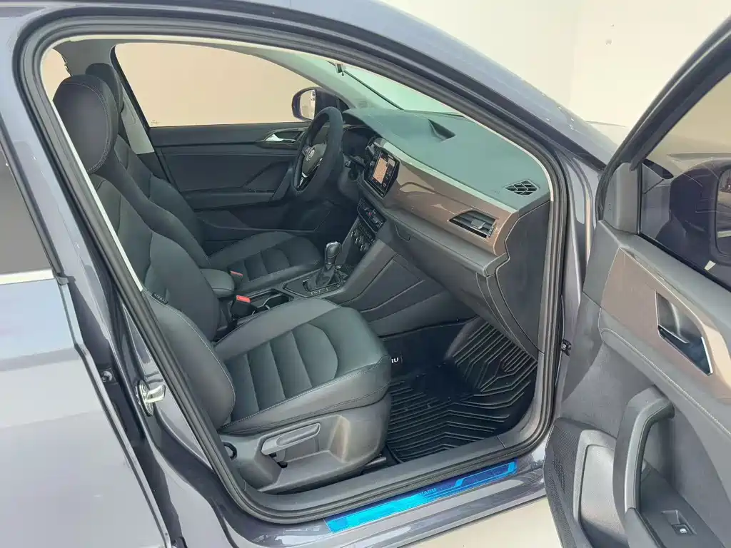 Volkswagen Tharu — миниатюра 4