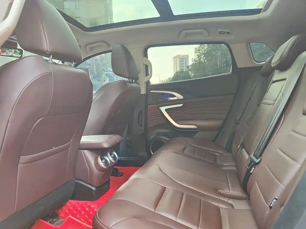 WEI PAI WEI BRAND VV7