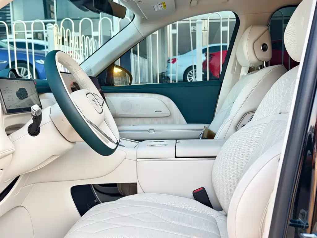 VOYAH Taishan X8 — миниатюра 19